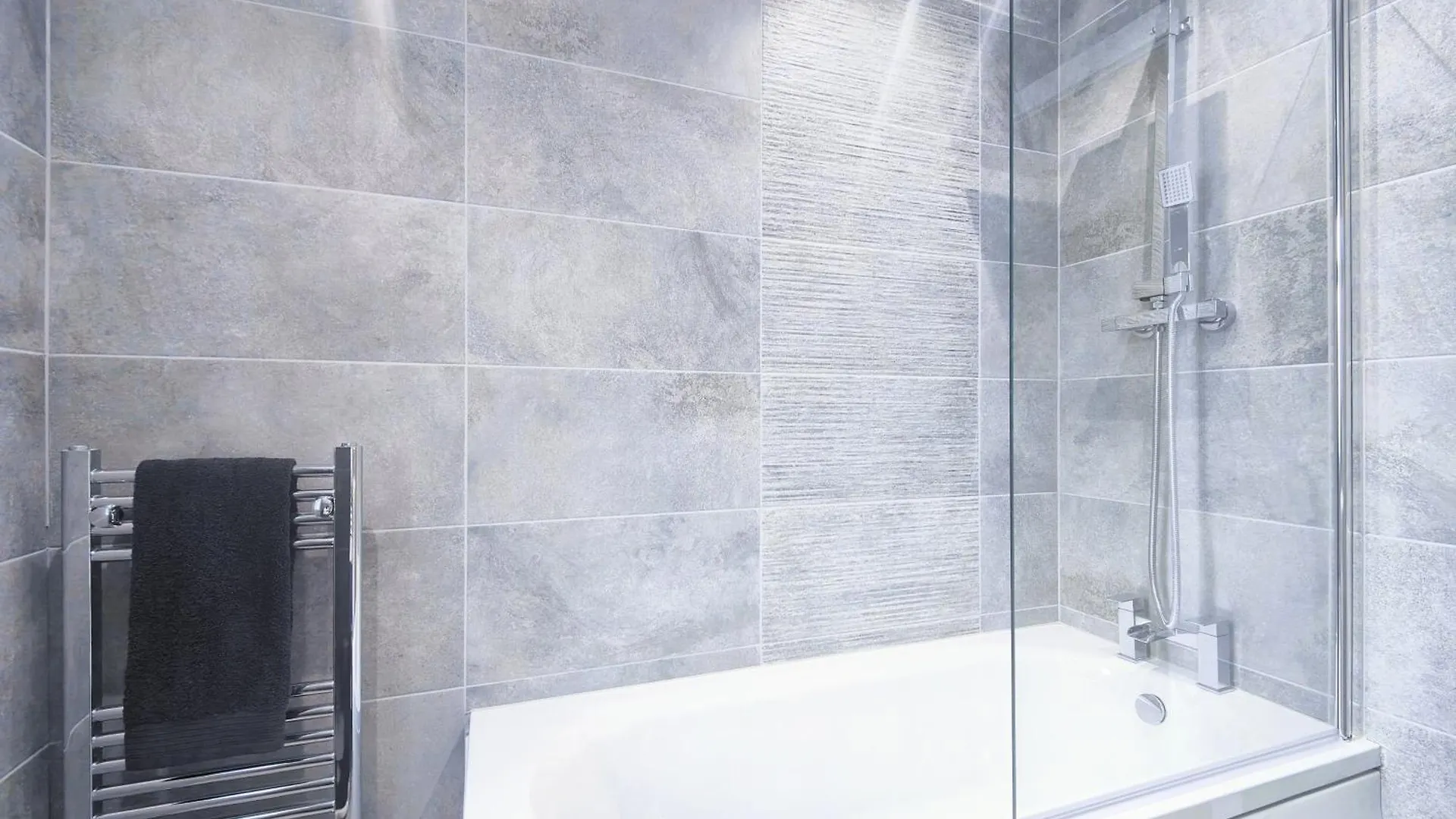 Shaw Heath Cottage - Charming Holiday Home In The Heart Of Stockport