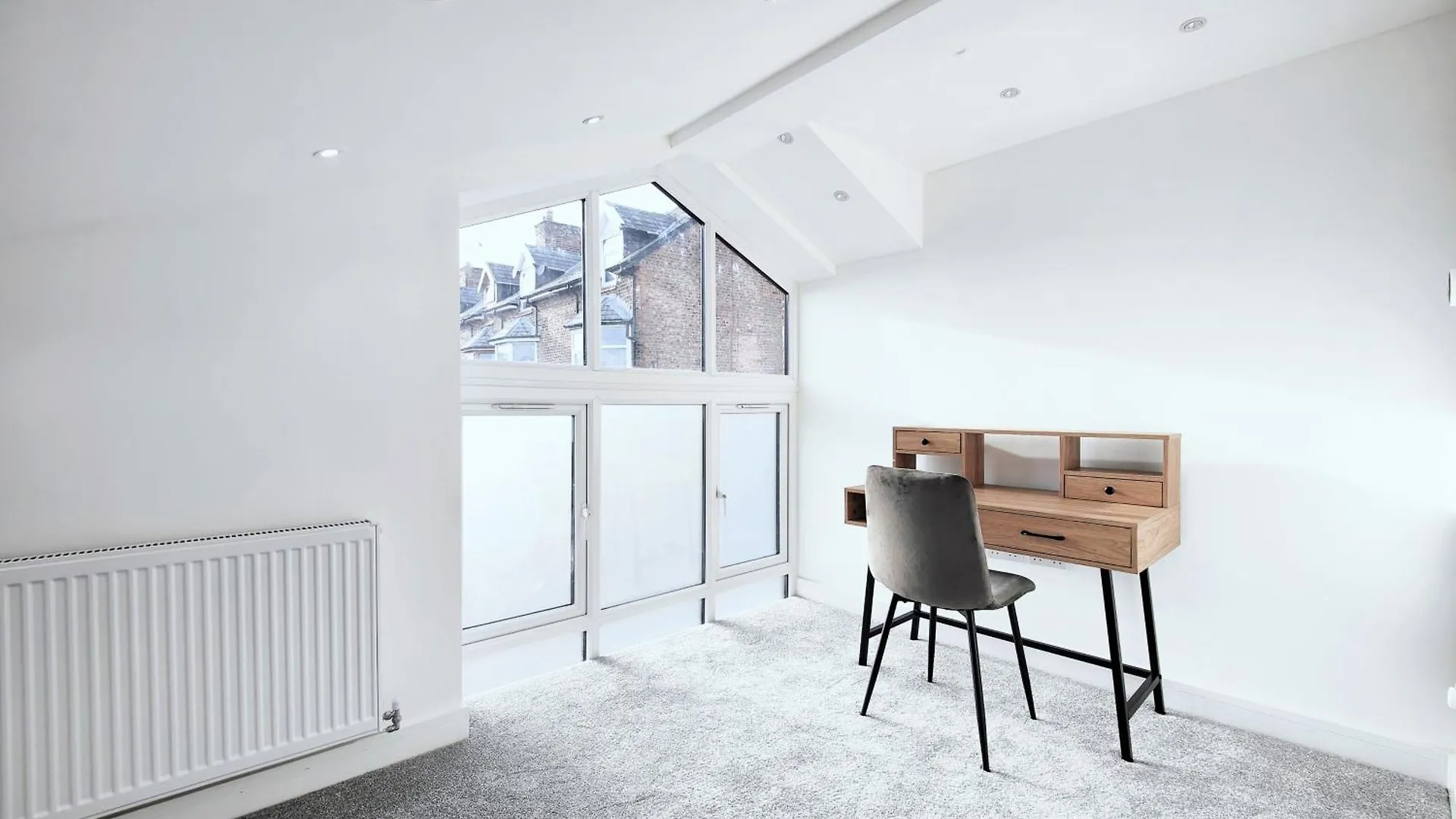 Shaw Heath Cottage - Charming Holiday Home In The Heart Of Stockport